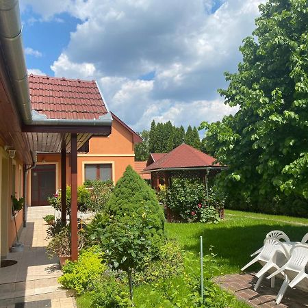 Apartman Dora Гайдусобосло Екстер'єр фото