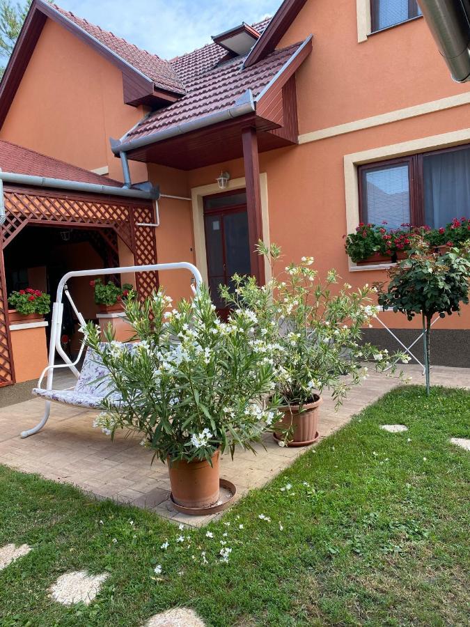 Apartman Dora Гайдусобосло Екстер'єр фото